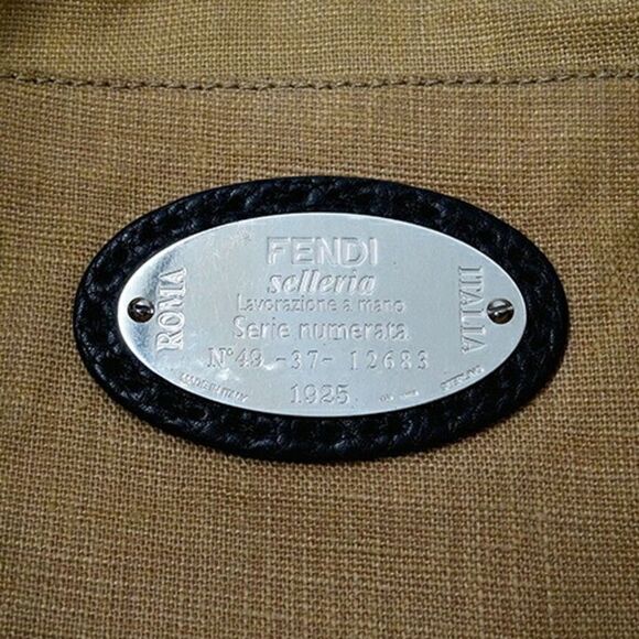 Pre Loved fendi  Selleria Women Black Shopper Bags - Picture 6 of 8